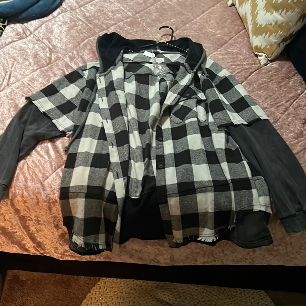 Boyfriend fit hooded flannel!